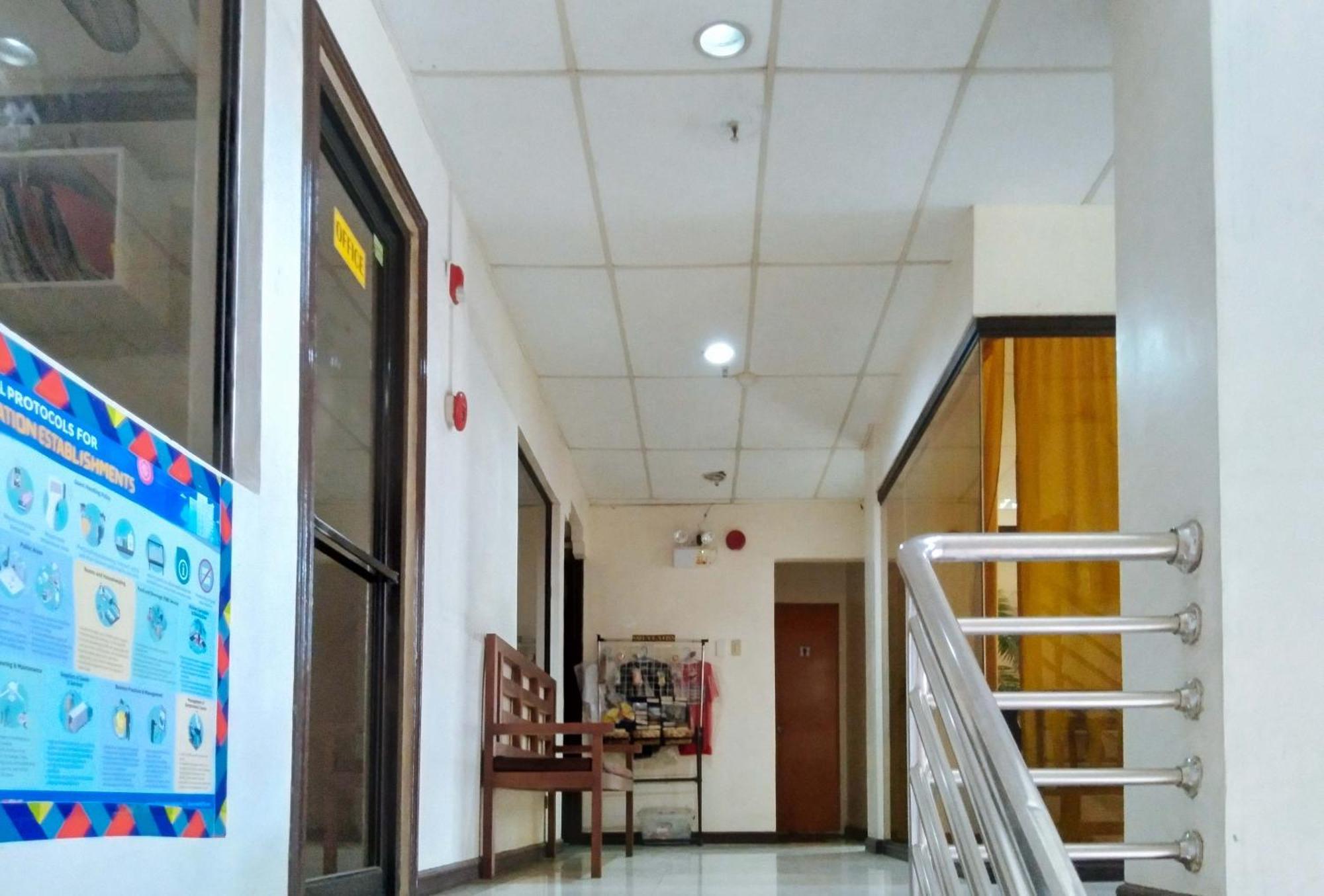 Reddoorz Near Ormoc Port Terminal Hotel Bagian luar foto